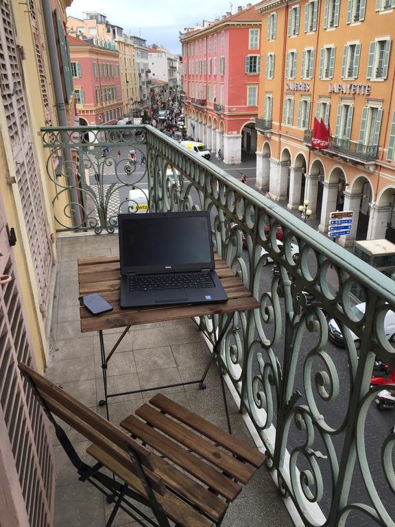 2 Bedrooms Appartement In Central Location On The Famous Place Massena Nice Dış mekan fotoğraf