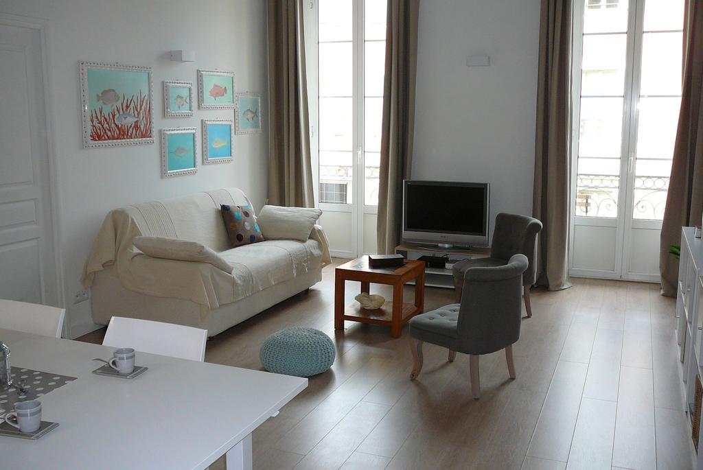 2 Bedrooms Appartement In Central Location On The Famous Place Massena Nice Dış mekan fotoğraf