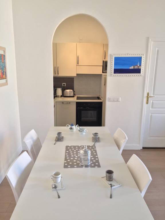 2 Bedrooms Appartement In Central Location On The Famous Place Massena Nice Dış mekan fotoğraf